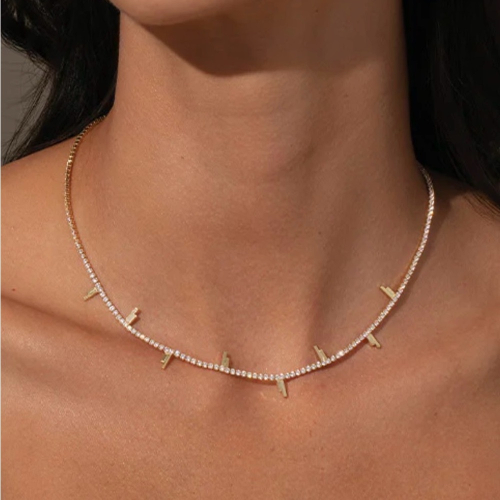 Uncommon James Gold and White Necklace